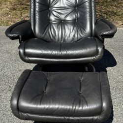 Stressless Royal Black Leather Large Recliner Chair Ottoman Vintage MCM Ekornes 