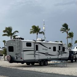 2021 Mesa Ridge Rv 2 Rooms