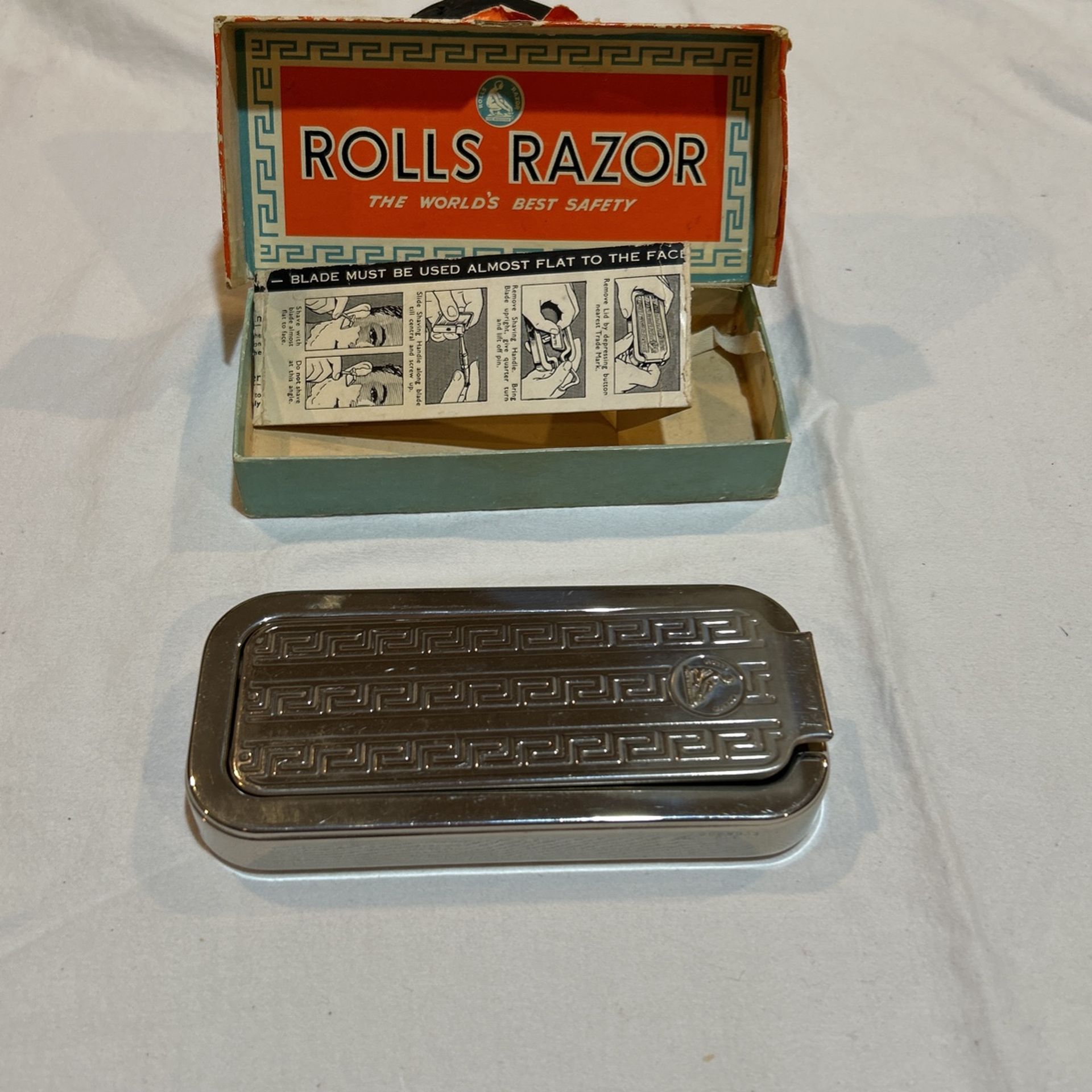 Vintage Rolls Razor