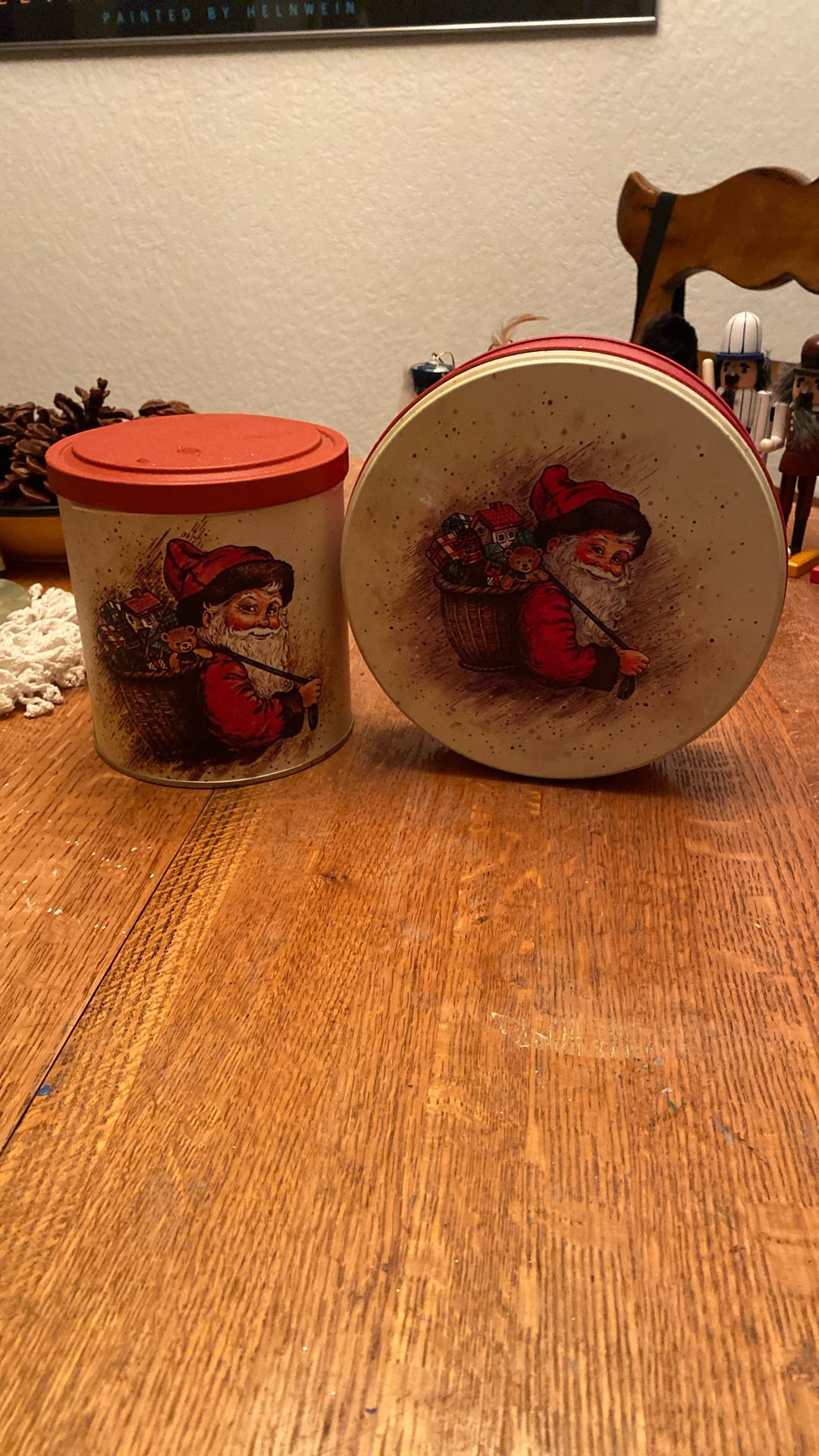 10 Tin Christmas Cookie Tins