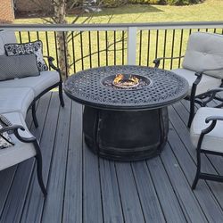 4 PC PATIO SET W/ FIRE PIT