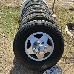 Chevy wheels & tires