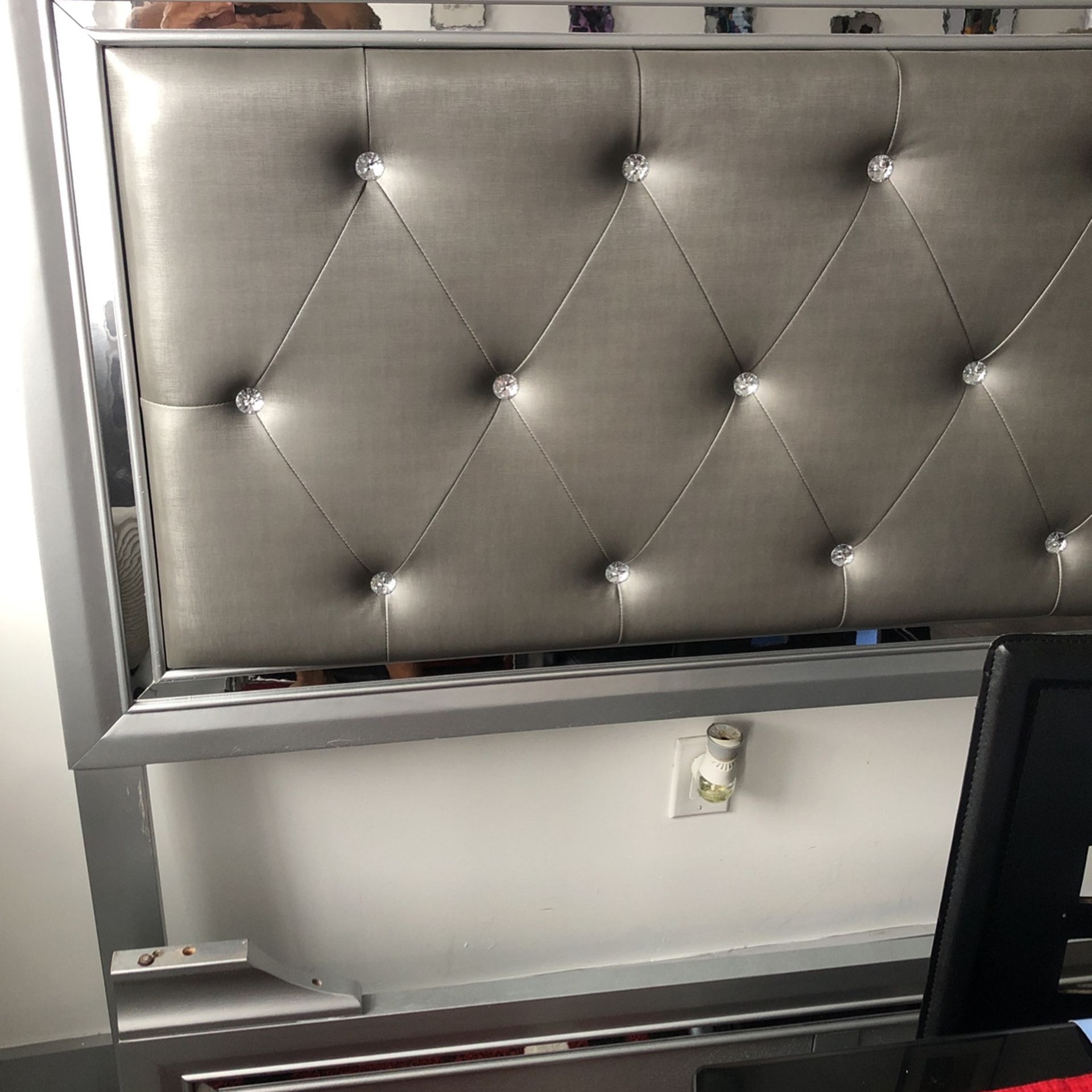 Queen Head Board