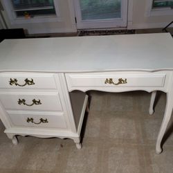 Girls Desk
