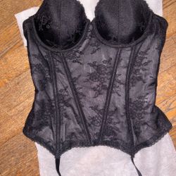 Victoria’s Secret Black  corset size 34C