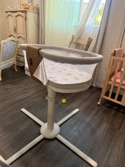 Halo bassinet