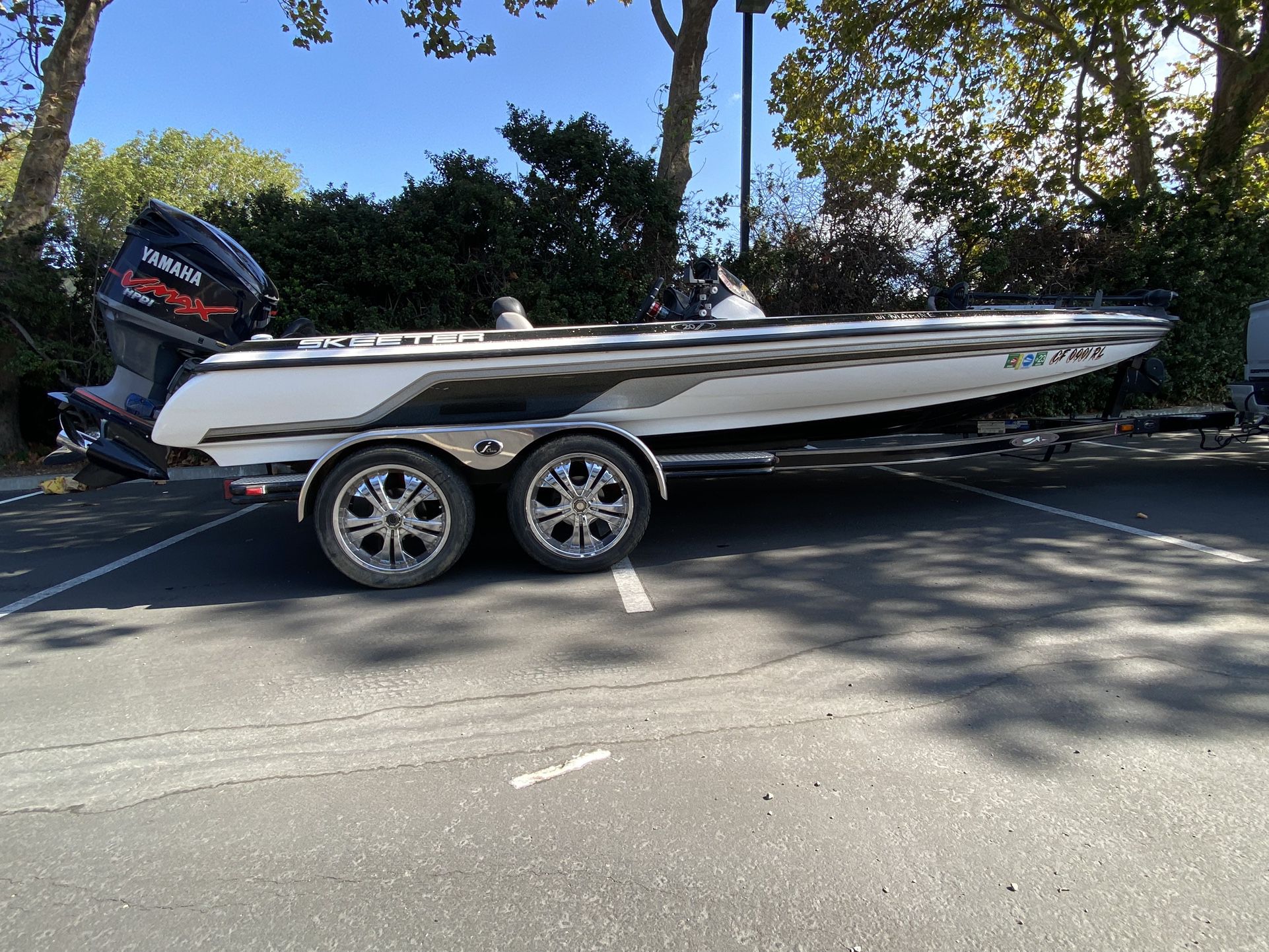 2006 Skeeter 20i Bass Boat New Powerhead New Lower Unit. Possible Trade For C-10 Truck