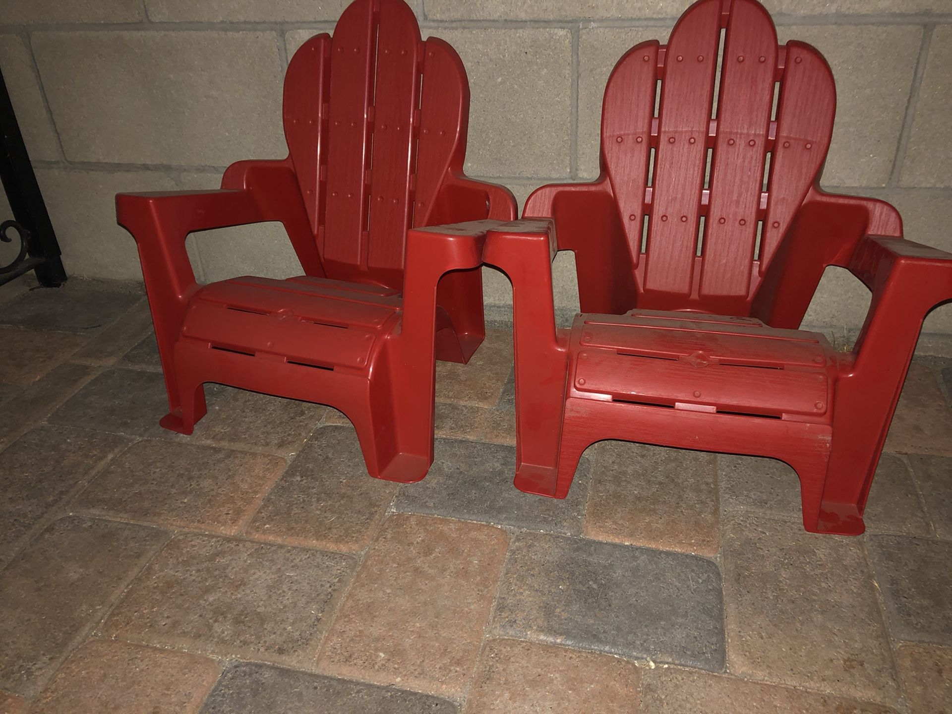 Kids plastic chairs new