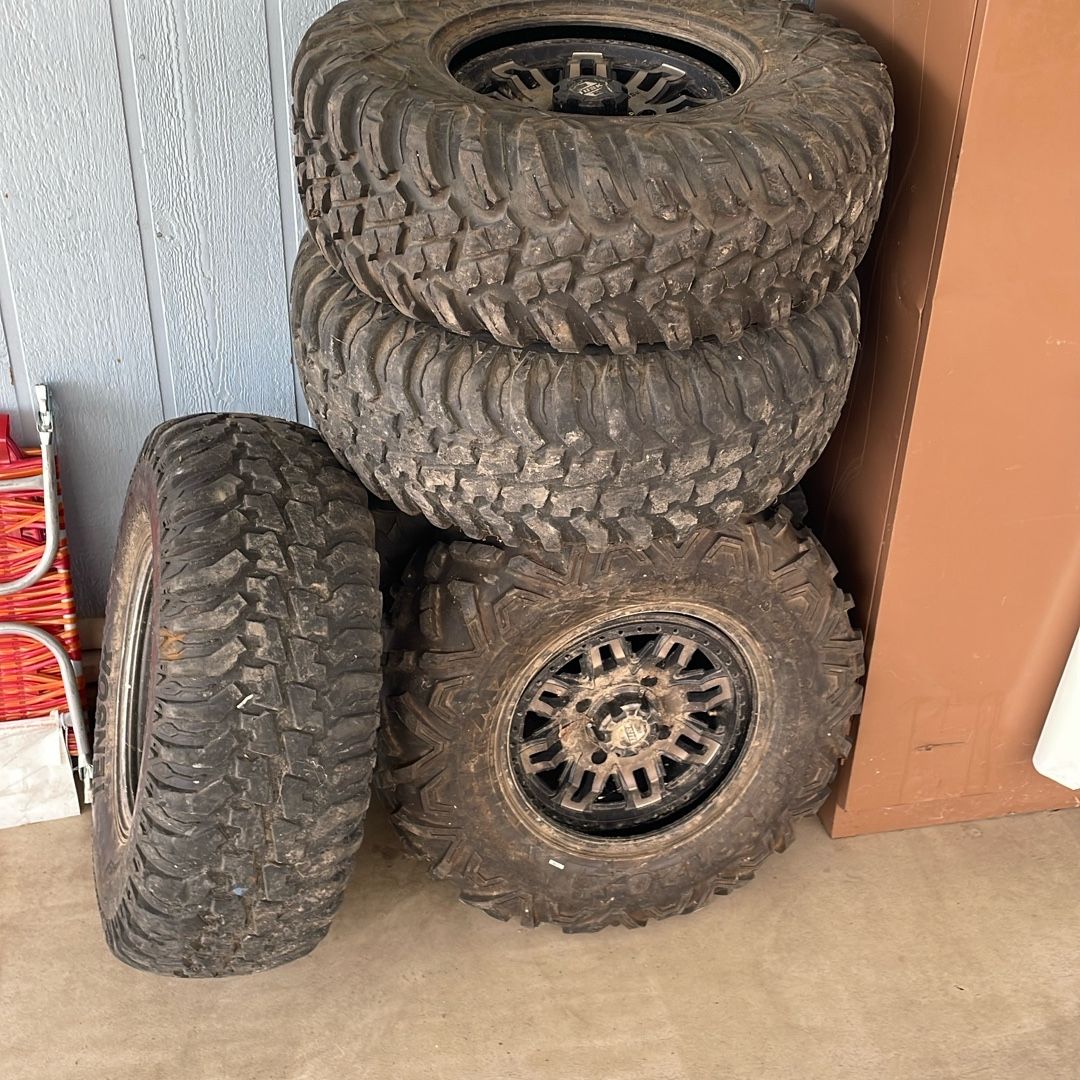 Razor Tires & Tusk Rims for Sale in Hemet, CA - OfferUp