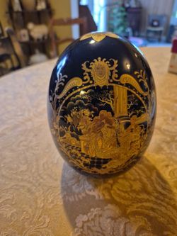Limoges decorative porcelain egg gold 6 in tall