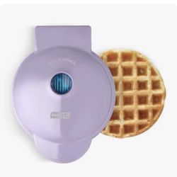 New open box Dash mini waffle maker- lilac   #X13