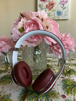 🚨BEATS SOLO 2 RED COLOR🚨 NO WIRELESS ✨READ DESCRIPTION 👈🏼