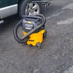 DeWalt Shop Vac 