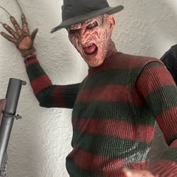 Neca 18 Inch Freddy Krueger 