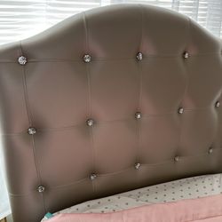 Twin BED WITH MATRESS NEVER USED
