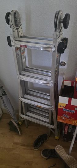 Gorilla 18ft Extendable Foldable Ladder