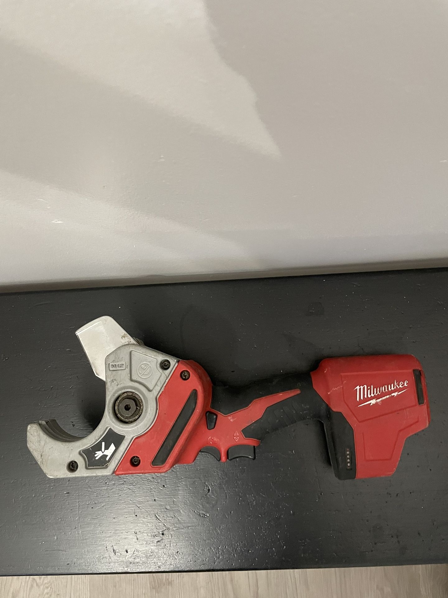 M12 Plastic Pipe Cutter