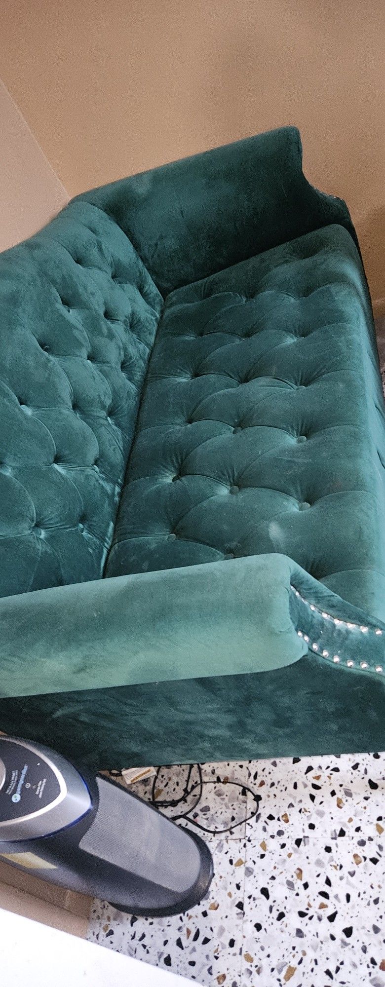 Green Louunge Sofa
