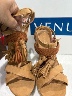 Venus cork wedges