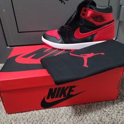 Jordan 1 Retro High Satin