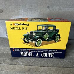 Hubley Ford Model A Coupe Unassembled Metal Car Kit 4861-300 NOS Vintage