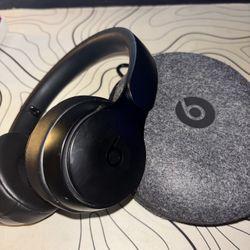 Beats Solo Pro - Wireless Noise Cancelling Headphones
