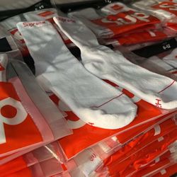 Supreme socks