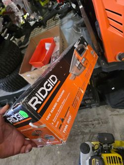 RIDGID 18V Cordless Hand Vacuum Tool Only