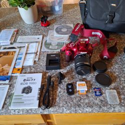 CANON REBEL T3 MINT CONDITION WITH NICE EXTRAS + ALL  ACCESSORIES $200]]