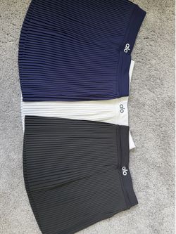 Alo skirts with in built shorts Size S/M
