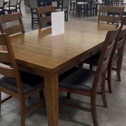 Bonito Comedor De Madera Nuevo En Su Caja 