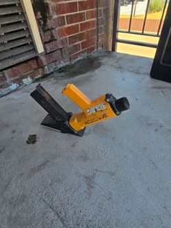 Bostick flooring stapler