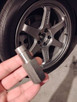 Oxygen sensor spacer defouler adapter