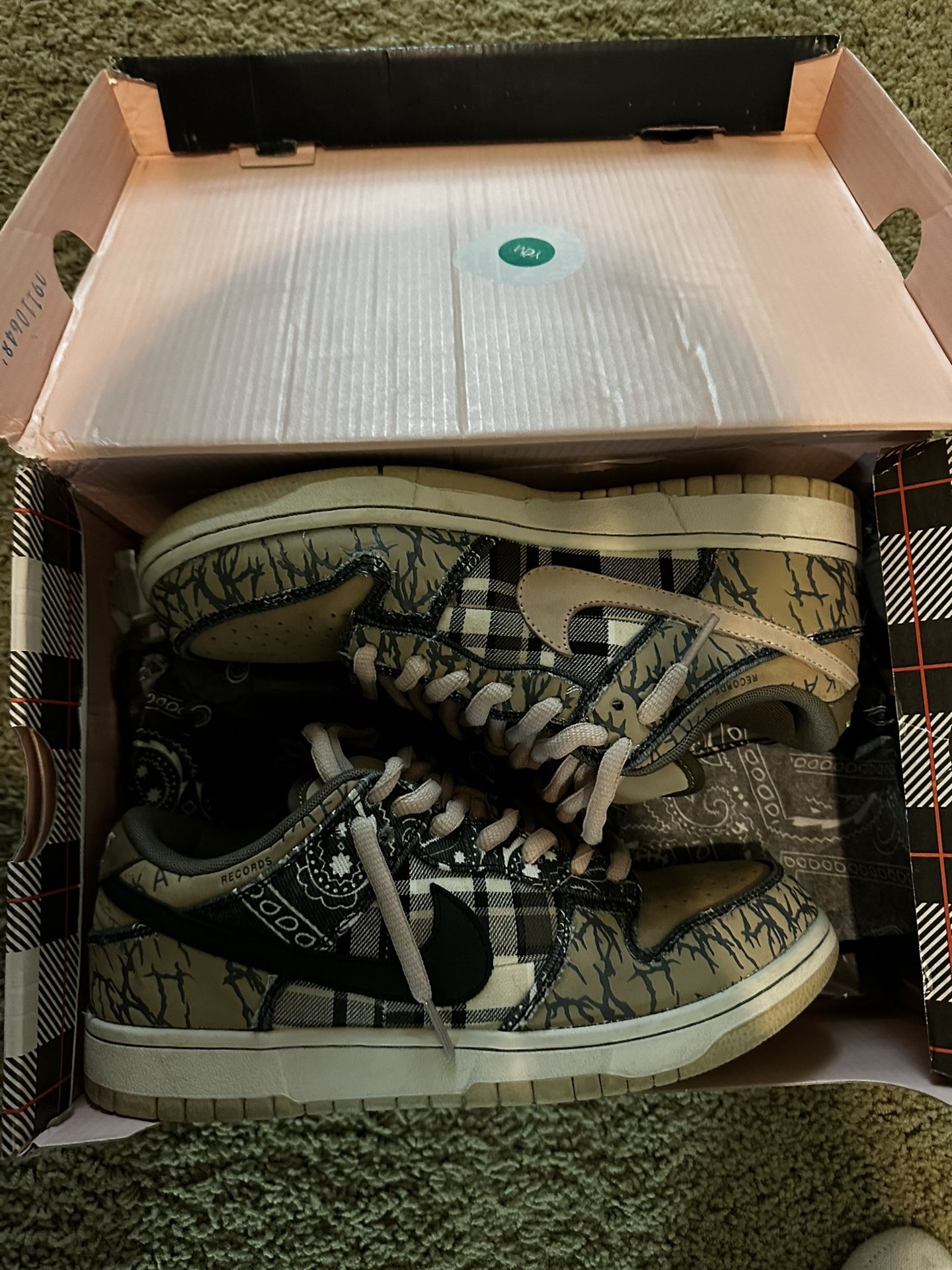 Travis Scott Dunk Size 8.5