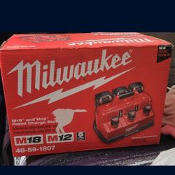 Milwaukee M18/M12 6 Pack Rapid Charger