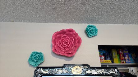 Free Girls Wall Decor