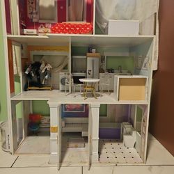 Rainbow High Dollhouse