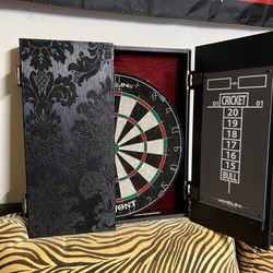 Custom Dartboard & Cabinet Hardly Used 