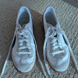 Puma Super Liga Size 9 (Eq) In White, Near New