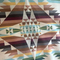 Pendleton Beaver State Blanket 77x64 Robe Shawl Southwest Wool Fringe USA