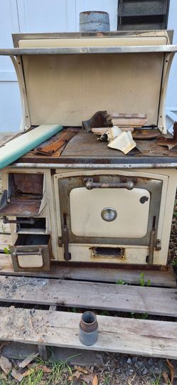 Wood stove