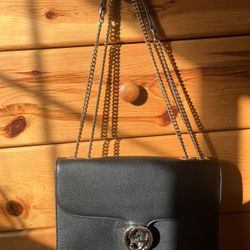 Gucci medium interlocking shoulder bag