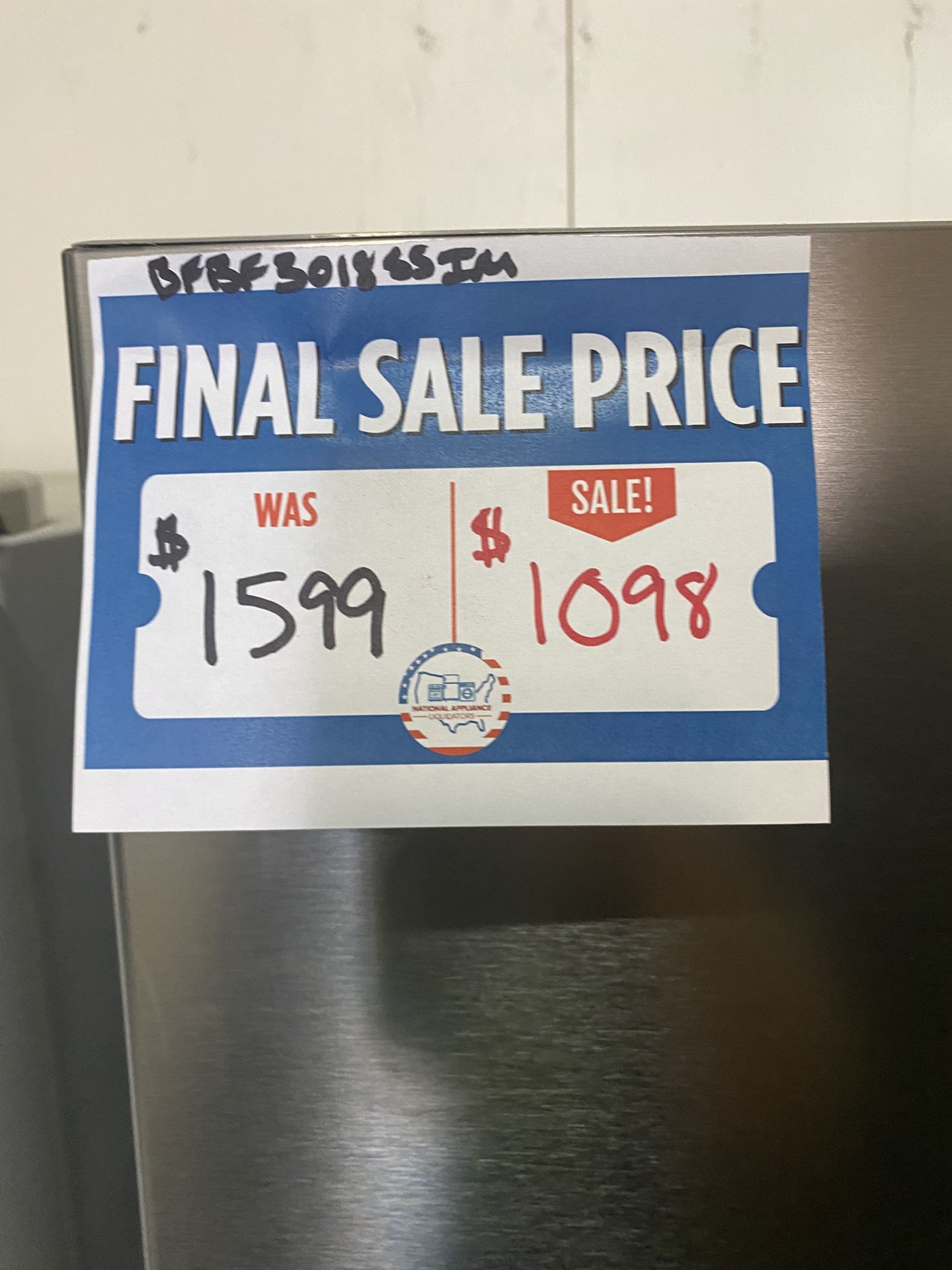 30" Freezer Bottom Stainless Steel Refrigerator with Auto Ice Maker (Left Hinge Open box Ding/Dent