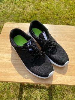 Black Mesh Sneakers Men’s Size 8.5
