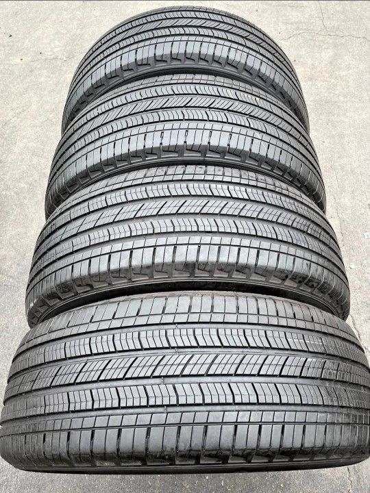 265 65 17 Tires Con 80% D3 Vida Las 4 De La Marca Michelín