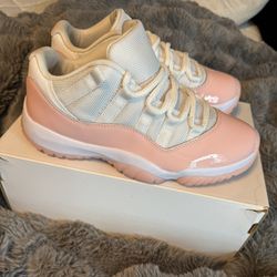 Jordan Pink Low 11’s