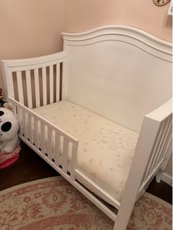 Silva Serena Crib 5 in 1 Convertible Solid Wood
