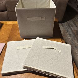 Collapsible Storage Cubes