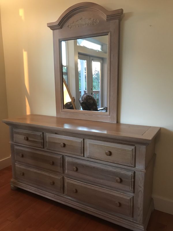 Broyhill Fontana Bedroom Set For Sale In Kent Wa Offerup