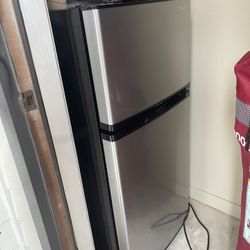 MINI fridge/freezer